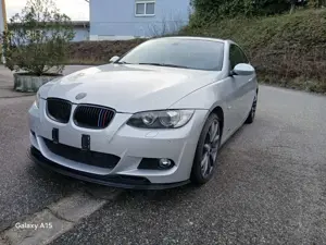 BMW 330 d M paket 4X4 allrad Anhänger NeuTÜV V lader 231PS