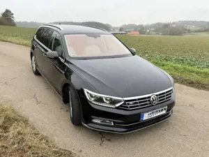 Volkswagen Passat Variant 2.0 TDI DSG Highline MASS KAM ACC FSH TÜV neu