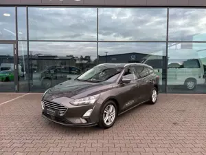 Ford Focus Turnier 1.5 Autom. AHK Navi Kamera LED 1Hd