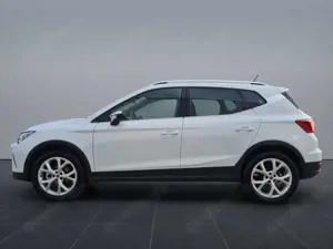 SEAT Arona 1.0 TSI DSG FR+NAVI+PDC+SHZ+LED+ACC+APPCONN Bild 4