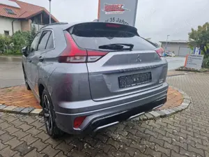 Mitsubishi Eclipse Cross Plug-In Hybrid 4WD Plus Select Bild 4