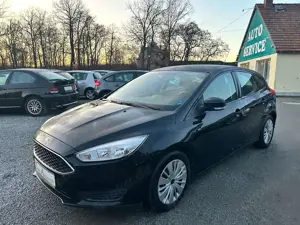 Ford Focus 1,0/Klima/Sitz+Lenkrad+Scheibenhzg./45TKM