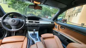 BMW 330 330d xDrive Coupe M Sport Edition Bild 3