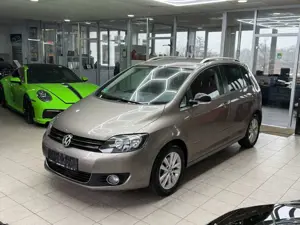 Volkswagen Golf Plus VI 1.2 TSI Style Automatik PDC NAVI