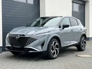 Nissan Qashqai Tekna + Plus 1,3 DIG-T Xtronic MHEV 158