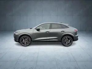 Audi Q3 Sportback TFSI S tr. LED 20 AHK FLA ACC Keyle Bild 3