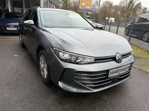 Volkswagen Passat Variant 2.0 TDI Leder LED AHK Sportsitze
