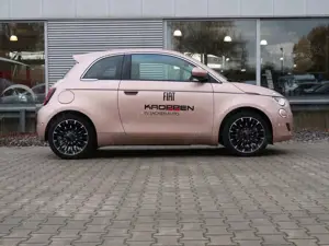 Fiat 500e Limousine MY25 42 kWh La Prima Navi Kamera Bild 5