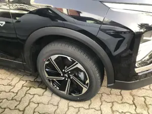 Mitsubishi Eclipse Cross Plug-in Hybrid Basis Bild 4