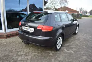 Audi A3 1.6 Sportback Attraction Alu Klimatron. AHK el. FH Bild 3