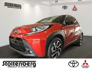 Toyota Aygo X 1,0 Teamplayer Apple CarPlay Android Auto Musikstr