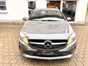Mercedes-Benz A 200 *URBAN*TEMP*SHZ*NAVI*KAMERA*PDC*KLIMA*BLUET Bild 2