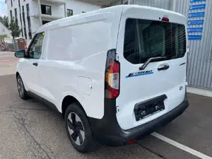 Ford Transit Courier BEV Trend Bild 5