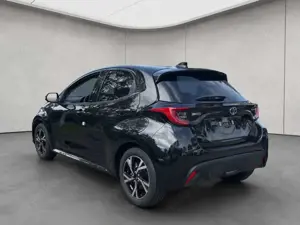 Toyota Yaris Hybrid 116 1.5 VVT-i Teamplayer, Comfort- S Bild 3