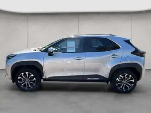 Toyota Yaris Cross Hybrid 1.5 VVT-i Teamplayer Bild 2