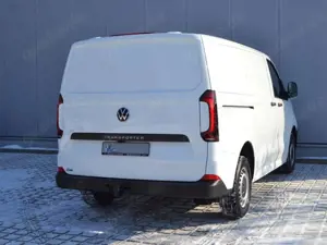 Volkswagen T7 Transporter Kasten 2.0 TDI 150 PS EXTERIEUR+ANHÄNGER+LADERAUM Bild 4