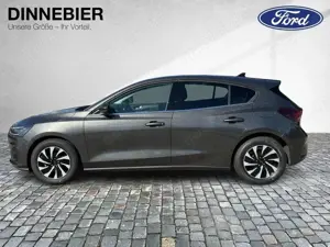 Ford Focus Titanium X LED+Glasdach+Kamera+Navi+SHZ Bild 4