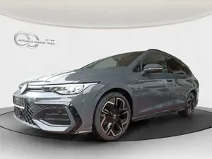 Volkswagen Golf Var. VIII 1.5 eTSI DSG R-Line
