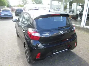 Hyundai i10 Trend 1.0 EU6e Navi Andriod Apple CarPlay Rückfahr Bild 2