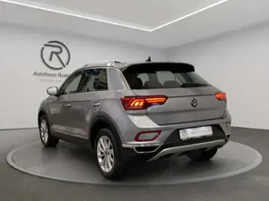 Volkswagen T-Roc 1.5 TSI DSG Style / Navi LED RFK Bild 3