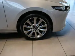 Mazda 3 Takumi GSD SKYACTIV-X 186PS M-Hybrid FWD EU6e Bild 4