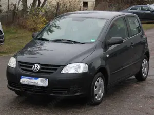 Volkswagen Fox Basis-KEINE SERVO-SCHECKHEFT-BLUETOOTH