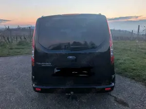Ford Tourneo Connect Grand Tourneo Connect 1.5 EcoBlue Aut. Titanium Bild 2