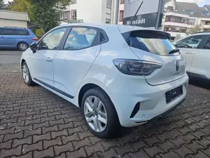 Renault Clio TCe 90 EVOLUTION Bild 4