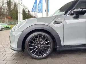 MINI Cooper 5-Türer LED PDC hi. SH 15LM Klimaanlage Bild 3