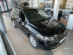 Volkswagen Tiguan eHybrid TSI DSG Elegance AHK Matrix Pano