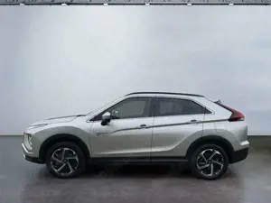 Mitsubishi Eclipse Cross Plus 2.4 PHEV 4WD TEMP PDC NAV KAM Bild 3