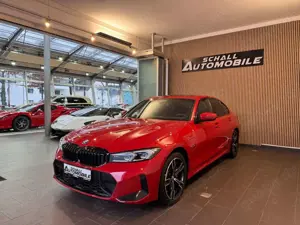 BMW 330 e M-SPORT/PANO/HEADUP/DRIVING+/CARBON/AHK