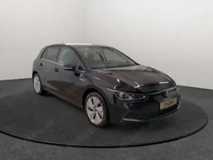 Volkswagen Golf VIII 1.5 eTSI DSG Style Matrix Navi SHZ ACC PDC Bild 3
