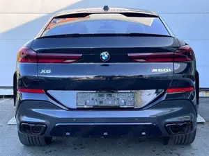 BMW X6 M60i xDrive/22"/M-SPORT+INNOVATION+TRAVEL P/GESTIK
