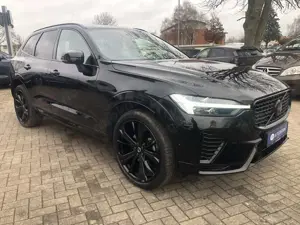 Volvo XC60 B5 Plus Black Edition AWD Bild 2