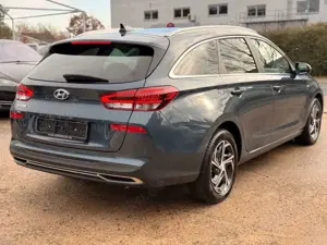 Hyundai i30 1.5 T-GDI Hybrid Advantage Bild 4