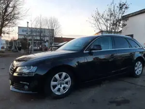 Audi A4 1.8 TFSI 88kW Ambiente Avant/1.Hand/SHZ / PDC