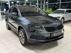 Skoda Karoq Clever 1.5 TSI Navi PDC Klima LED Kessy Bild 4