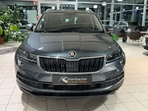 Skoda Karoq Clever 1.5 TSI Navi PDC Klima LED Kessy Bild 3