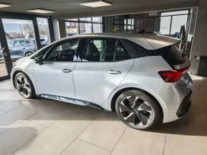 CUPRA Born 204PS 58kWh  SHZ|Allwetter|FullLink Bild 3