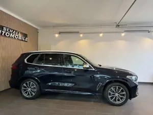 BMW X5 M i HEADUP/SHZG/LASER/AHK/SOUND/PANO/DRIVING Bild 4