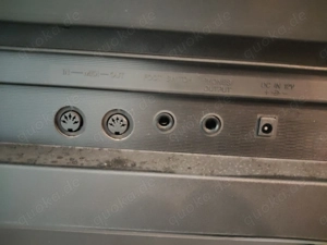 Mobiles Elektrokeyboard mit Schutzhülle und Notenheften an Selbstabholer für 99 EUR VB