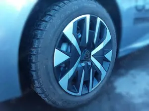 Peugeot 208 1.2 110 Business LED Navi PDC KlimaA SpurH Bild 4