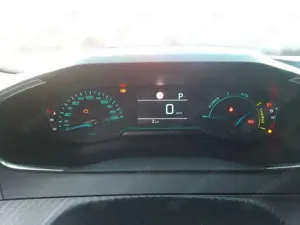 Peugeot 208 1.2 110 Business LED Navi PDC KlimaA SpurH Bild 5