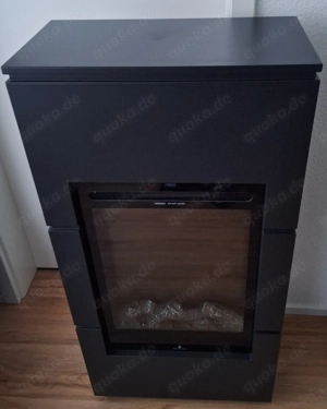 Moderner Stand-Elektrokamin