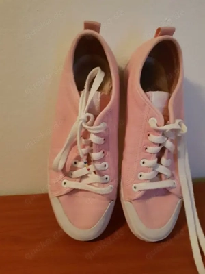 gebrauchte Adidas Sneakers 