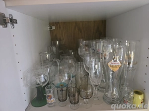 Verschiedene Gläser zu verschenken