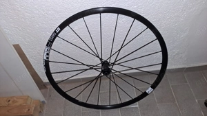  DT Swiss 1800 Spline 28 Zoll Rennradlaufradset