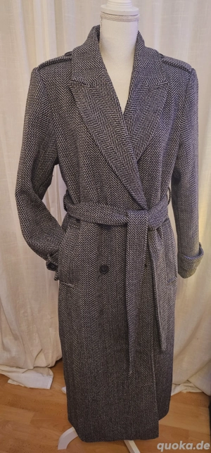 Amisu Strickmantel lang Gr. 38 Fischgrätmuster mit Gürtel