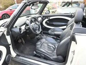 MINI Cooper Cabrio Autom Klimaaut Leder Navi PDC Alu Bild 4